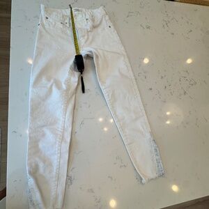 Moussy Vintage White Distressed Jeans Size 25